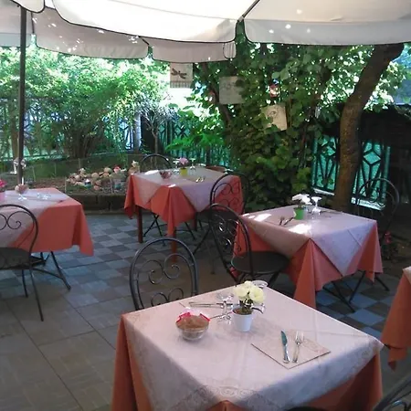 Hotel Nuovo Moderno 3*